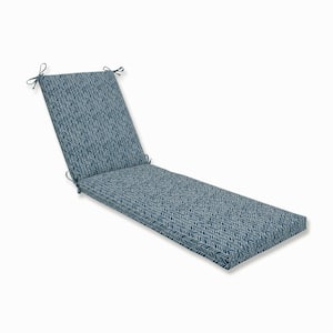 23 x 30 Outdoor Chaise Lounge Cushion in Blue/Ivory Herringbone