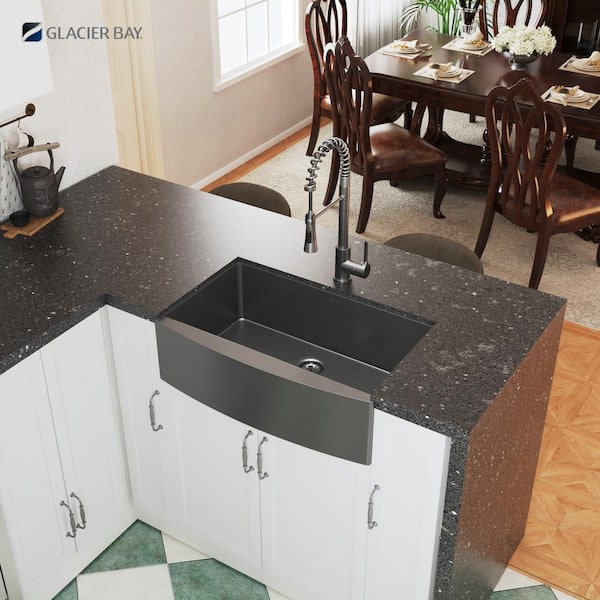 https://images.thdstatic.com/productImages/693d7724-e4d5-45b6-9950-9fe43dd4371e/svn/gunmetal-black-glacier-bay-farmhouse-kitchen-sinks-acs3021a1q-31_600.jpg