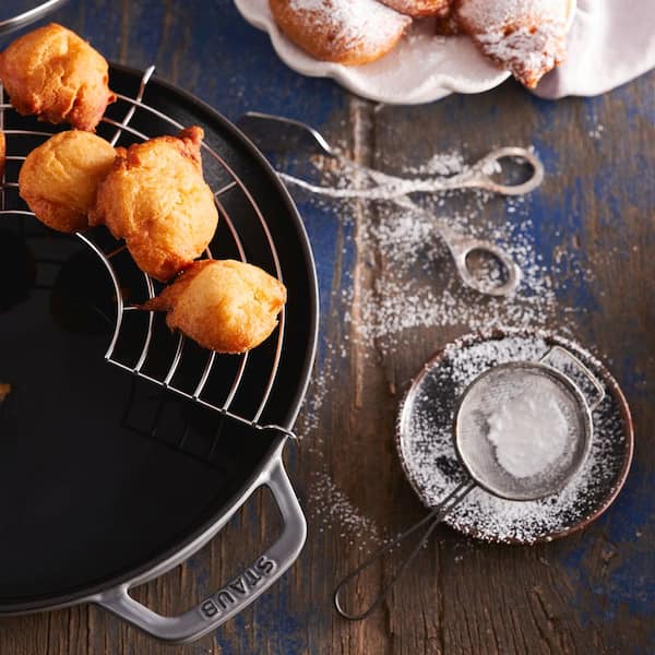 調理器具 staub 14 ZWILLING Staub Cast Iron, 14 in. Wok, 4.5 qt. Perfect Pan-Graphite