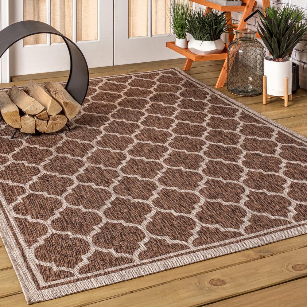 Espresso Taupe Trellis 5' x 8' Synthetic Indoor/Outdoor Rug