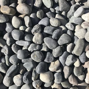 3/4 in. to 2 in. Small Black Mexican Beach Pebble (2200 lbs. Contractor Super Sack)