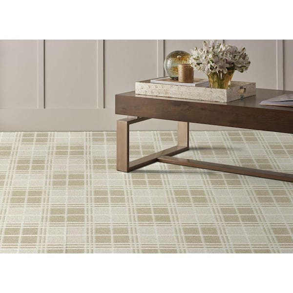 Checkerboard Color Meadow/Ivory Pattern Custom Area Rug with Pad