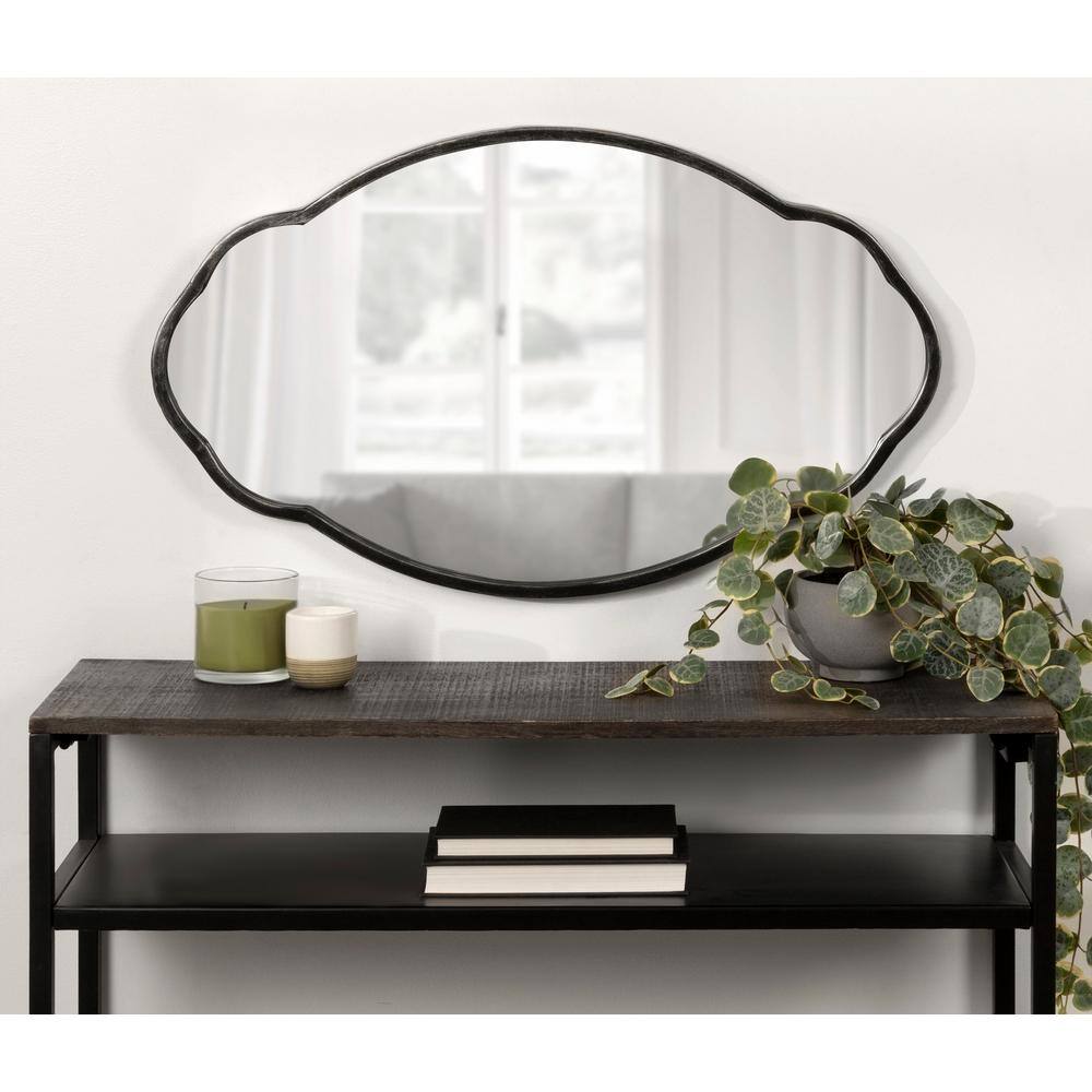 30" Gold Oval Scalloped Vanity Wall Mirror