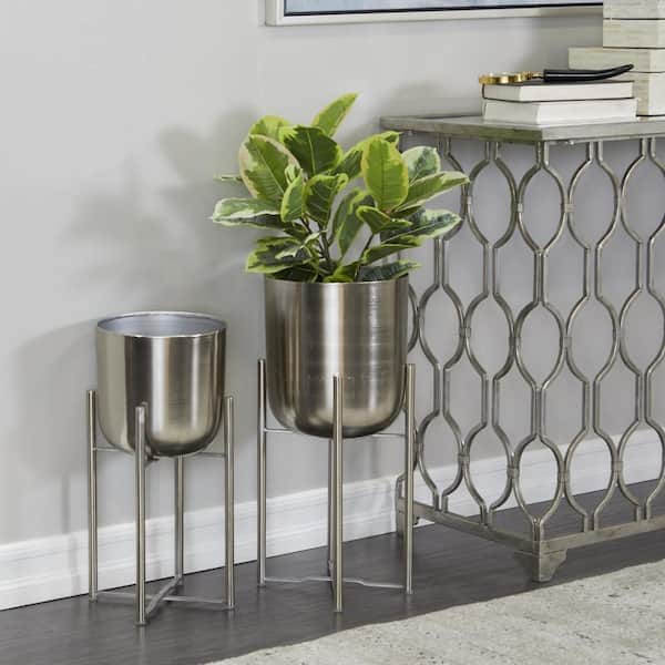 22 in., and 19 in. Large Silver Metal Indoor Outdoor Deep Recessed Dome Planter with Removable Stand (2- Pack)