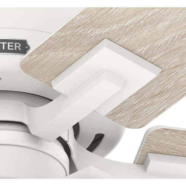 Hunter - Hunter 52 in. Techne Wi-Fi HunterExpress Matte White Smart Ceiling Fan with LED Light Kit and Handheld Remote