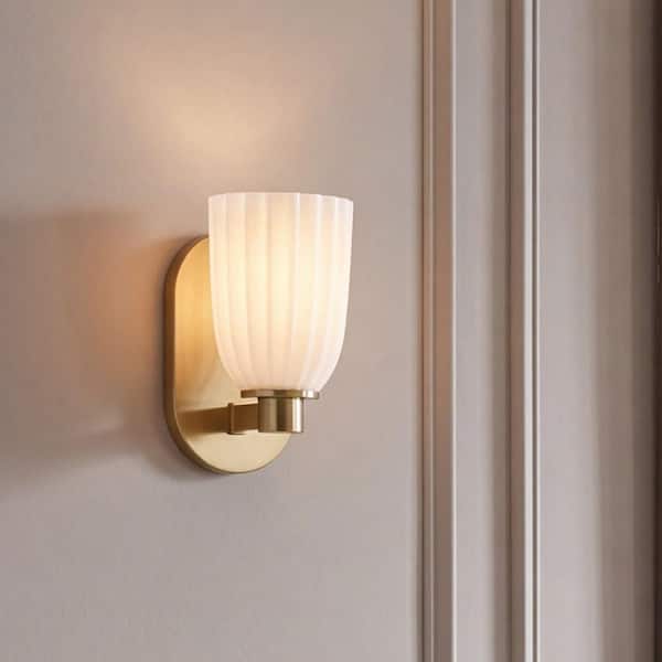 Baldwin 4.5 in. W x 8.75 in. H 1-Light Noble Brass Transitional Wall Sconce