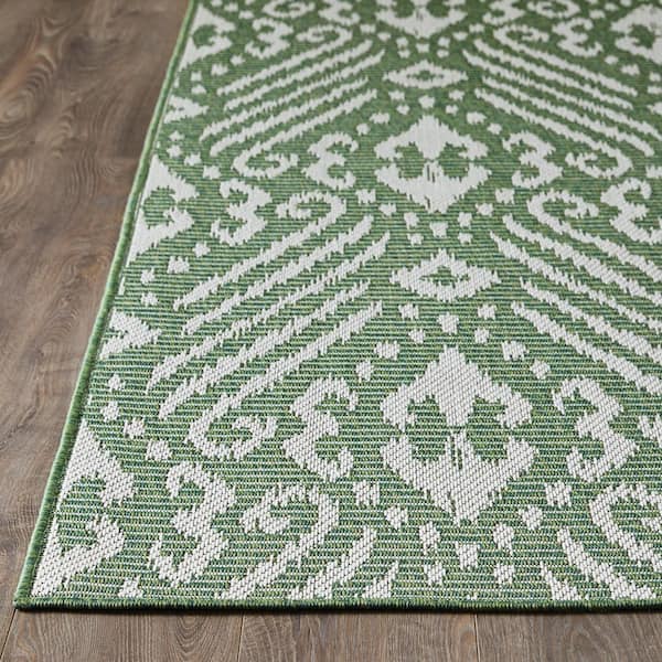 Breyleigh Calitrah Green 2 ft. x 3 ft. Ikat Polypropylene Indoor/Outdoor Area Rug