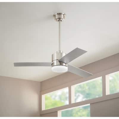 Hampton Bay Madison 52 in. Indoor Brushed Nickel Ceiling Fan with Adjustable White Integrated LED with Remote Included AK30A-BN