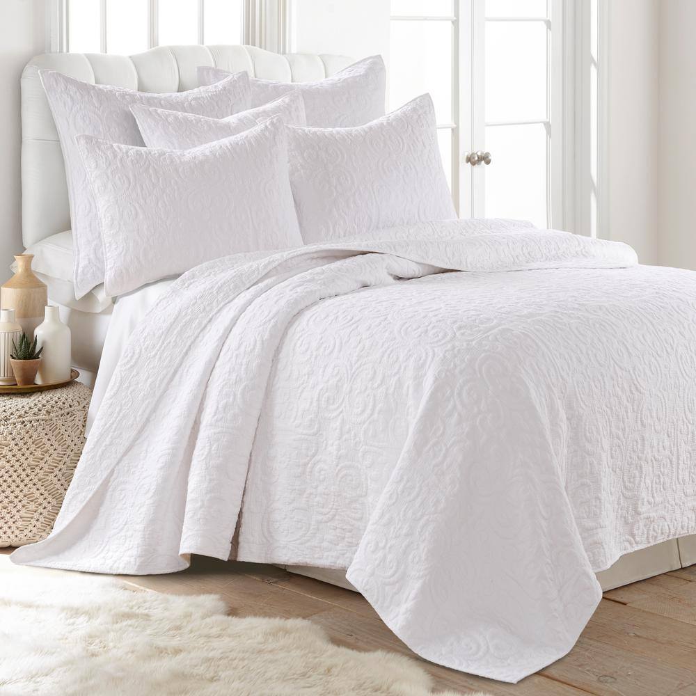 LEVTEX HOME Sherbourne White Medallion Textured Cotton King Sham (Set ...