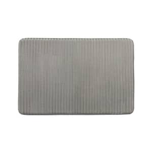 Roswell 17 in. x 24 in. Soft Silver Polyester Machine Washable Bath Mat