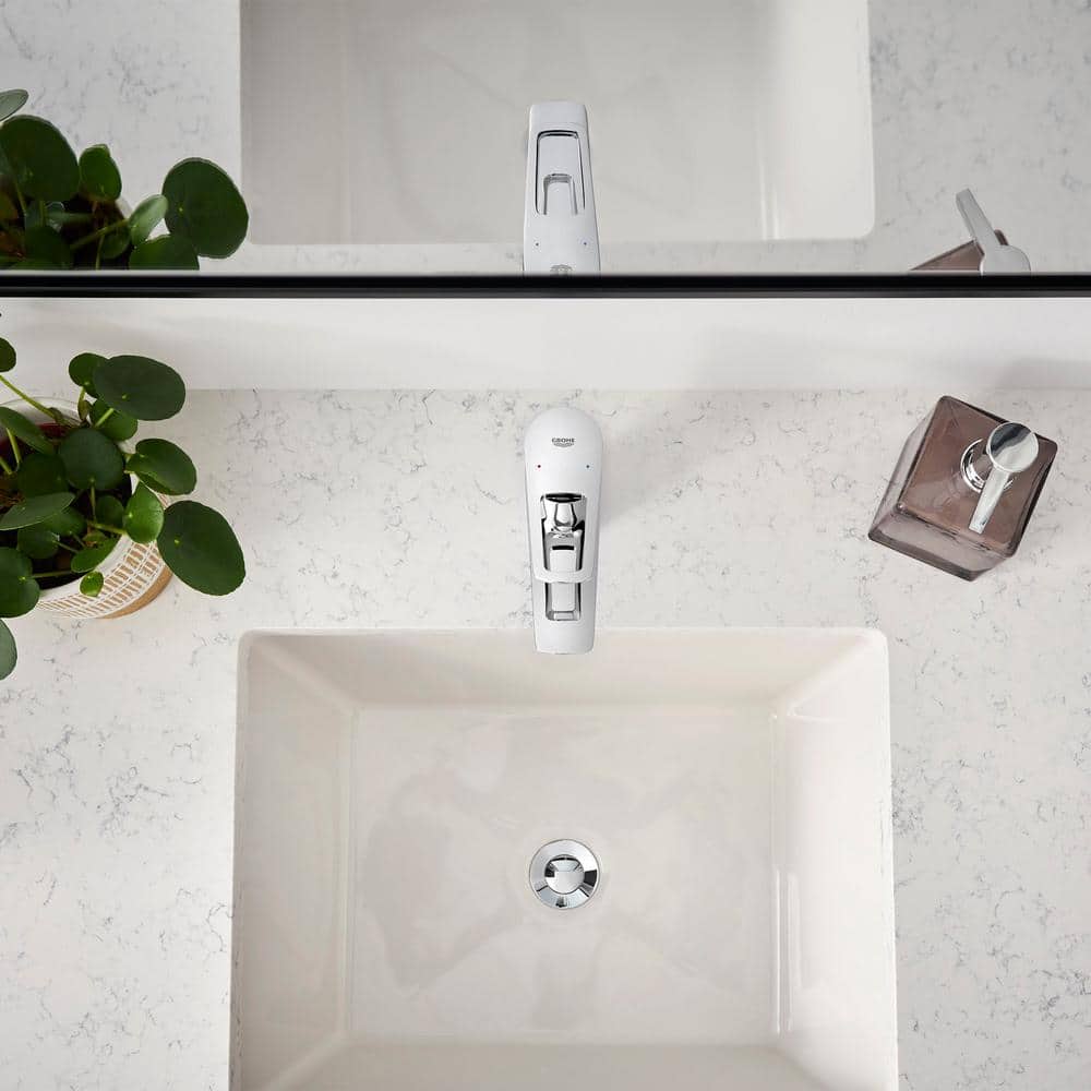 Starlight Chrome Single Hole Bathroom Faucet