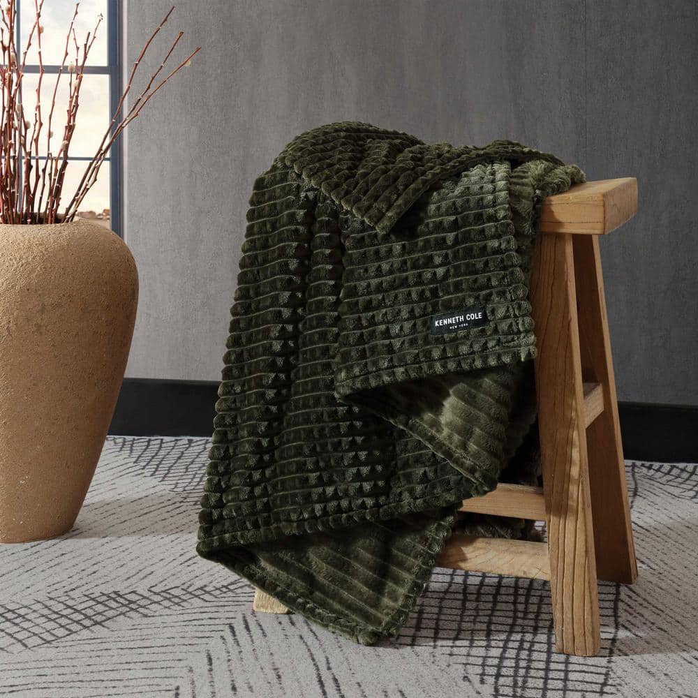 Green Textured Plush Fleece Throw Blanket, 50" x 60"