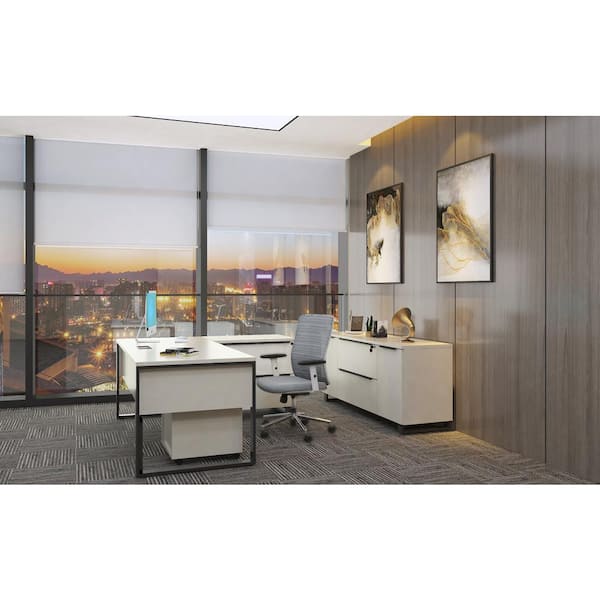 Nyhus Cali 63 in. x 32 in. White Home Office Desk, Metal Frame Laminated  Top Computer Desk HD-44084000146 - The Home Depot