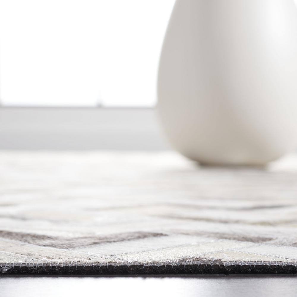 Handmade Black and Gray Cowhide Leather Area Rug