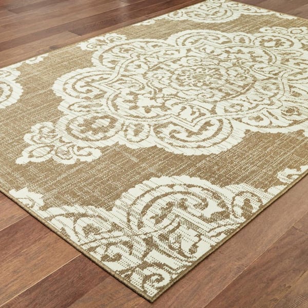 Tan 7 ft. x 10 ft. Loomed Oriental Polypropylene Rectangle Indoor/Outdoor Area Rug