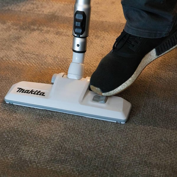 Makita 40V max XGT Brushless Cordless 4 Gal. Wet/Dry Dust