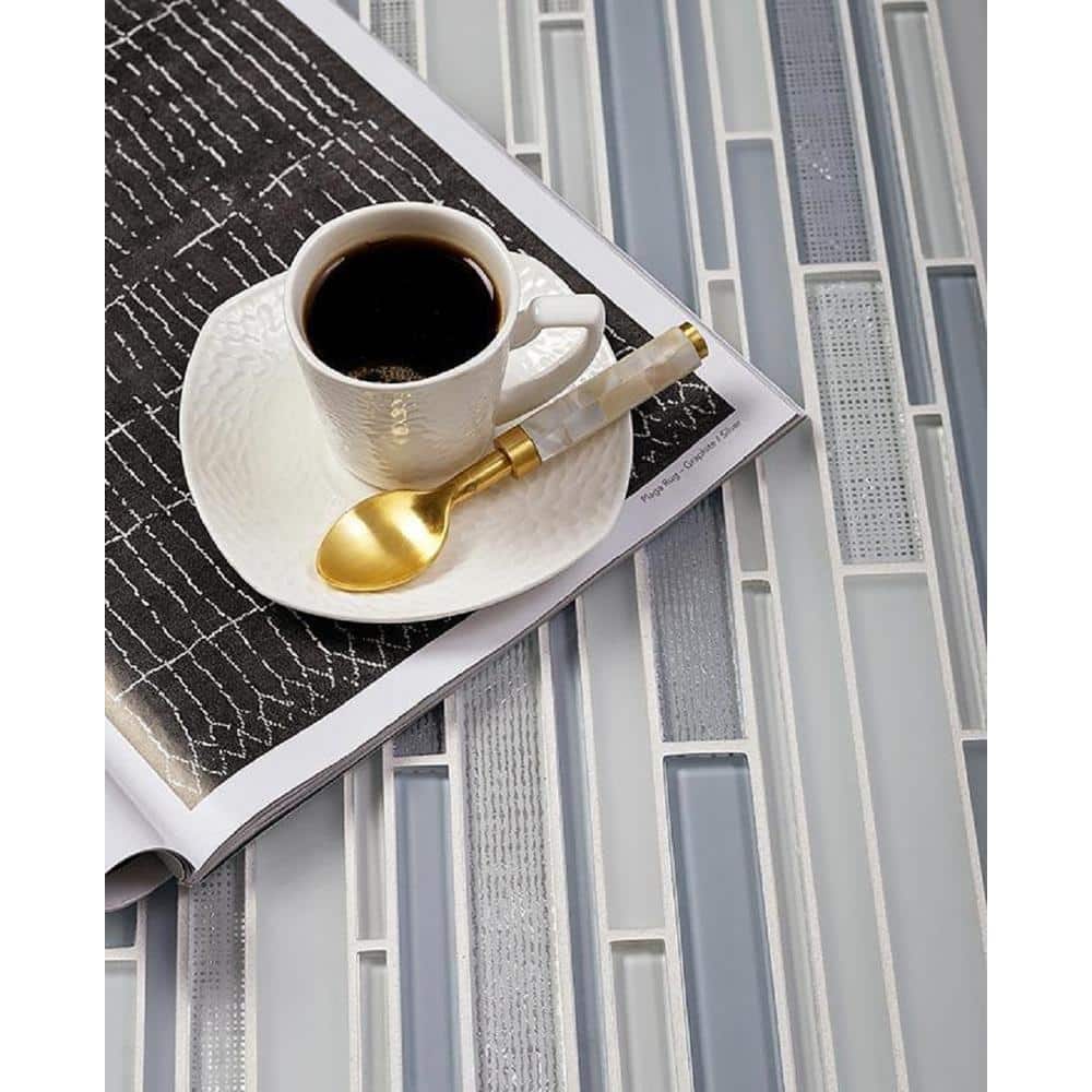 White and Blue Linear Glass Mosaic Tile for Walls