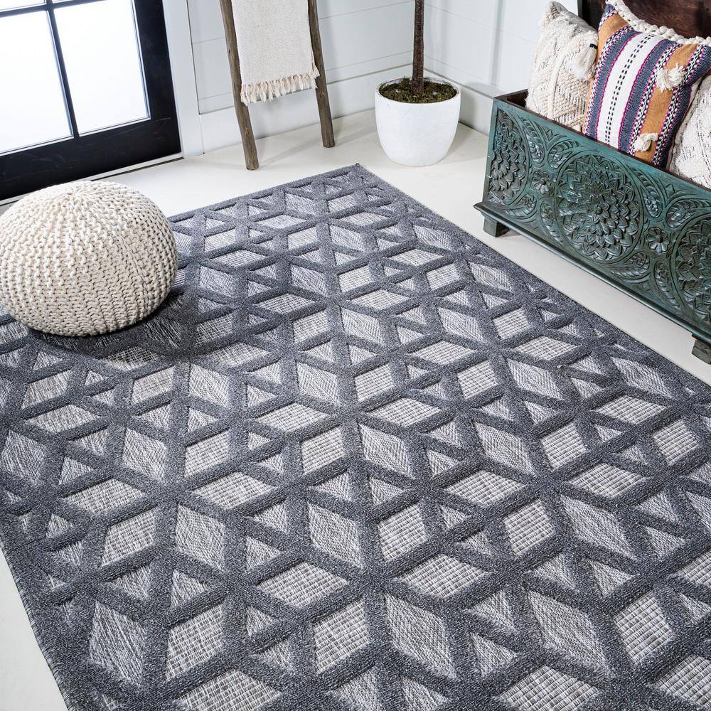Dark Gray Geometric Rectangular Indoor/Outdoor Rug