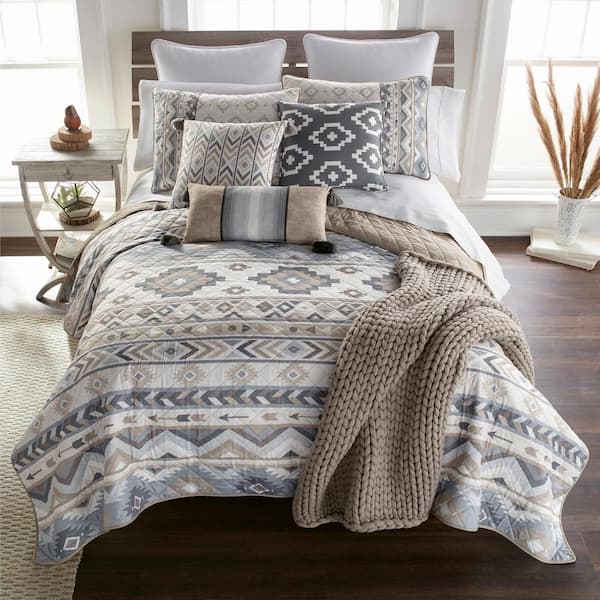 DONNA SHARP Durango UCC 3-Piece White Polyester King Quilt Set