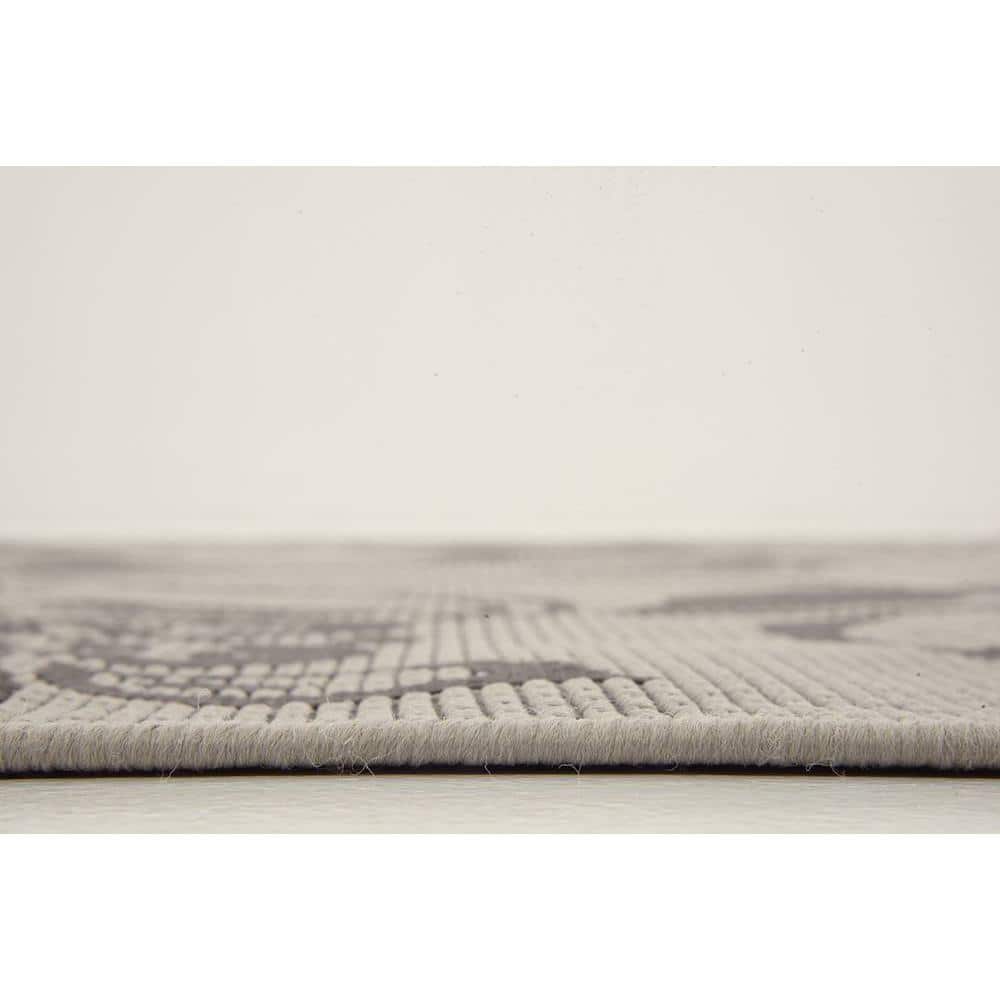 Floral Gray Synthetic 6' Square Outdoor Rug - Stain-Resistant & Easy Care