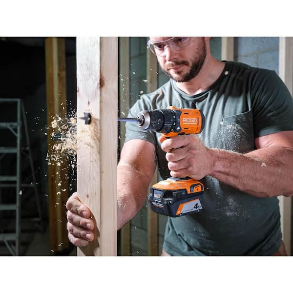 RIDGID - 18V Lithium-Ion (2) 4.0 Ah Battery Starter Kit with Charger and Bag