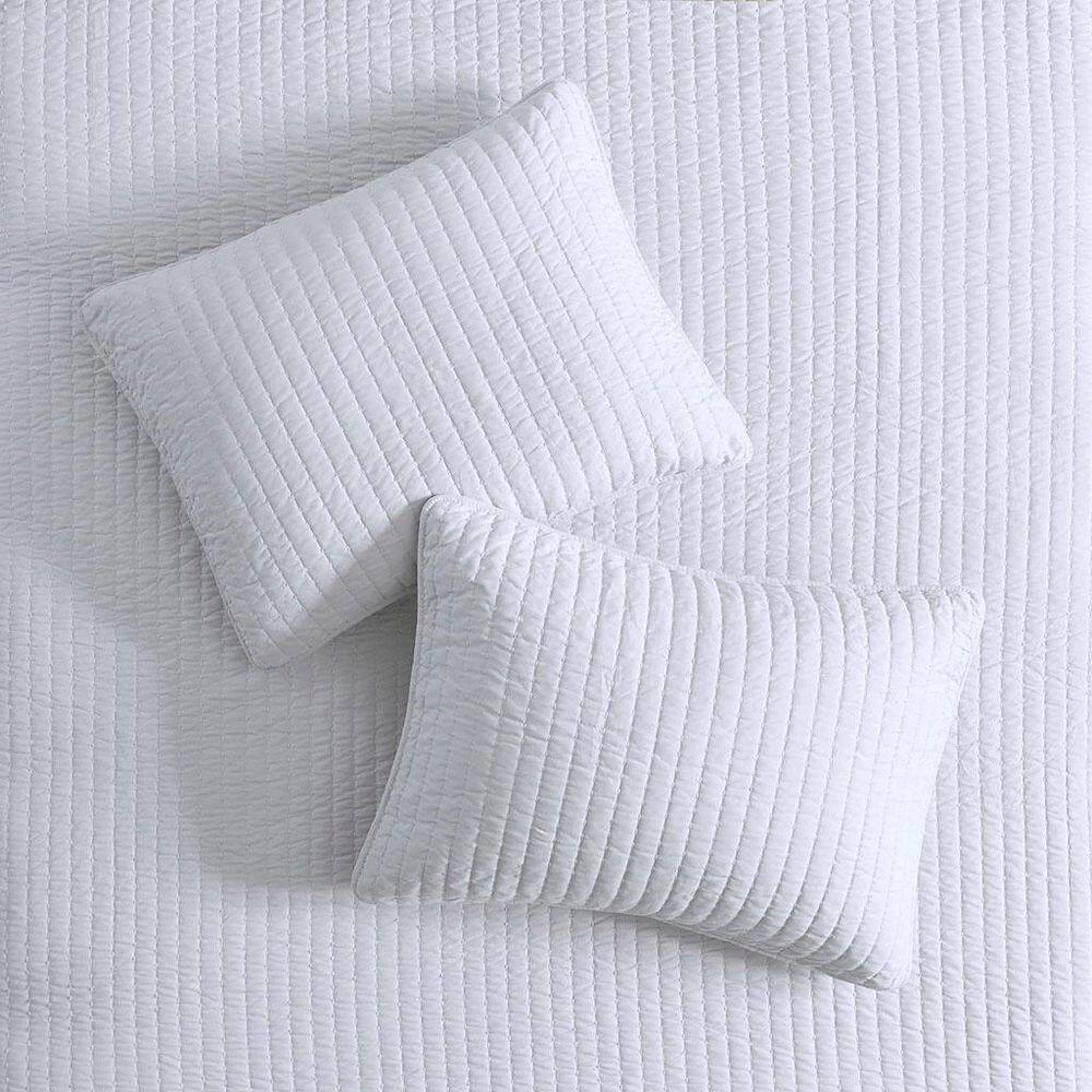 White Twin Reversible Microfiber Quilt Coverlet Set