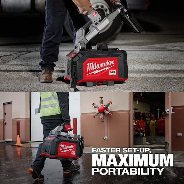 Milwaukee MX FUEL ROCKET Dual Power Compact Tower Light Kit with
