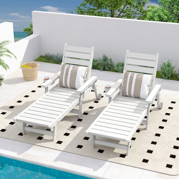ZeaLuxe 2-Piece White HDPE Plastic Outdoor Patio Chaise Lounges with Wheels and Adjustable Backrest