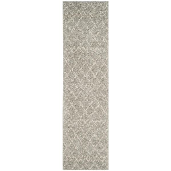 Berber Shag 2 ft. x 10 ft. Light Gray/Cream Ikat Diamonds Runner Rug