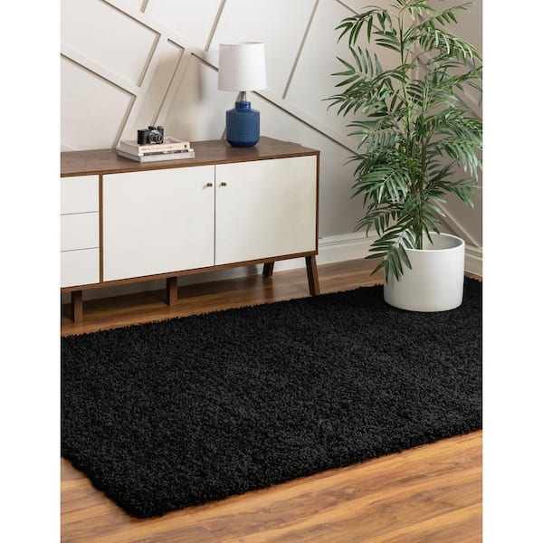 https://images.thdstatic.com/productImages/6a5896a5-43f0-438c-8585-55f5cd2e71c0/svn/jet-black-unique-loom-area-rugs-3127954-4f_600.jpg