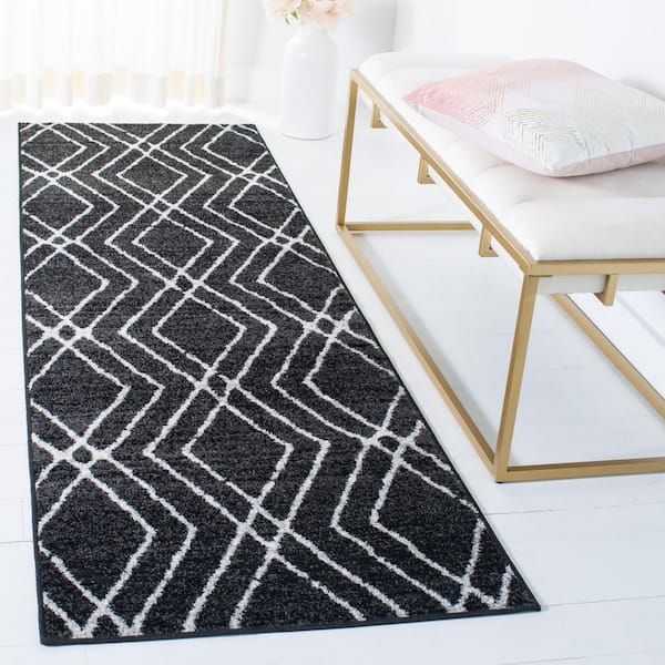 Adirondack 3 ft. x 8 ft. Black/Light Gray Chevron Diamond Runner Rug