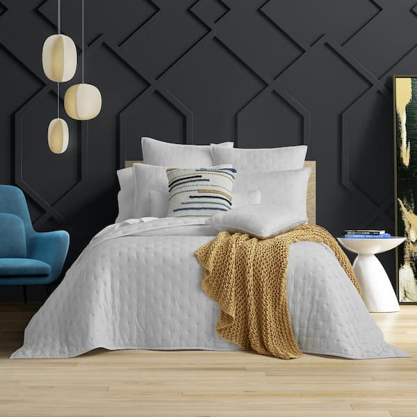 large decorative bed pillows｜TikTok Search