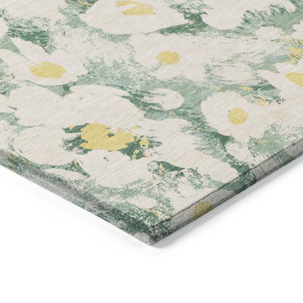 Green 2 ft. x 3 ft. Woven Floral Rectangle Indoor/Outdoor Area Rug