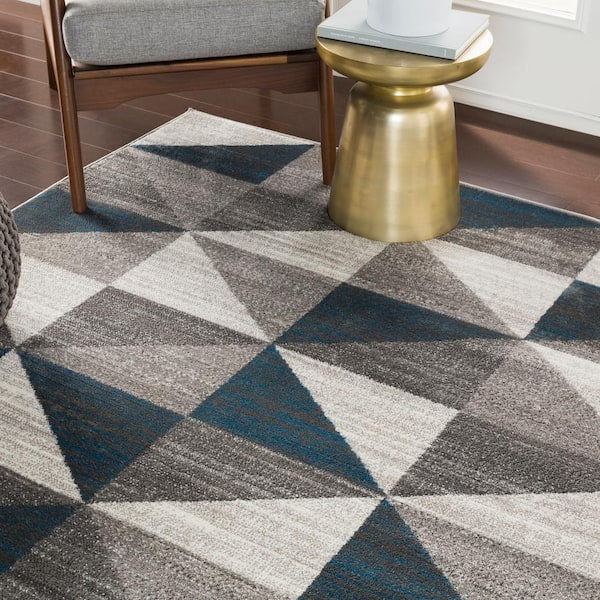 Havana Sky Blue 3 ft. 11 in. x 5 ft. 7 in. Geometric Area Rug