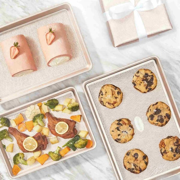 Ingenuity Diamond Texture 3-Piece Carbon Steel Baking Sheet Pan Set in Champagne Gold