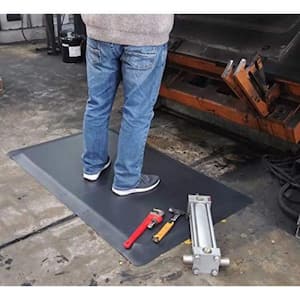 Industrial Smooth 2 ft. x 5 ft. x 7/8 in. Commercial Floor Mat Anti-Fatigue