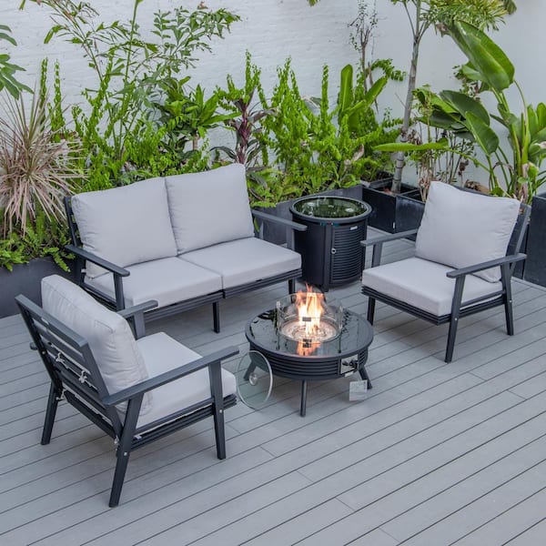 Leisuremod Walbrooke Black 5-Piece Aluminum Round Patio Fire Pit Set with Light Grey Cushions, Slats Design, Tank Holder