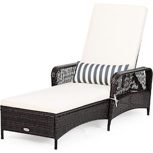 1-Piece Wicker Outdoor Chaise Lounge with Beige Cushions