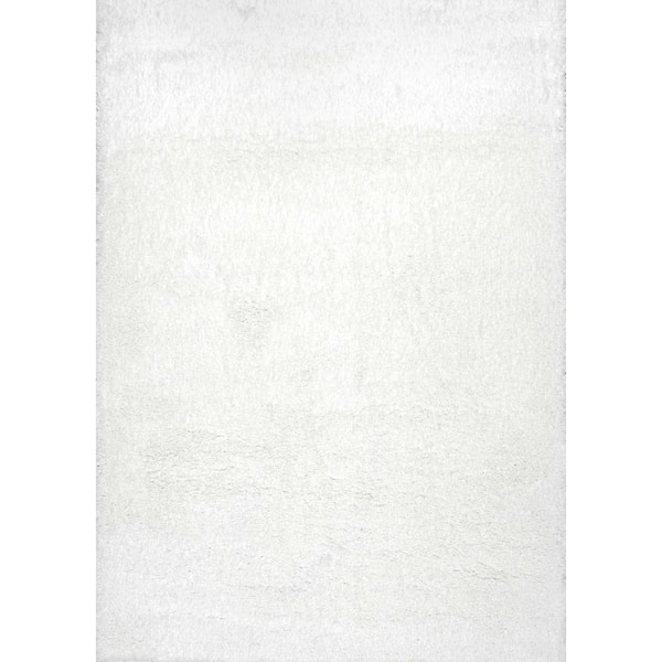 nuLOOM Gynel Solid Shag Snow White 5 ft. x 8 ft. Area Rug OZAS01A