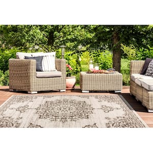 Patio Country Azalea Gray/Black 5 ft. x 7 ft. Medallion Indoor/Outdoor Area Rug