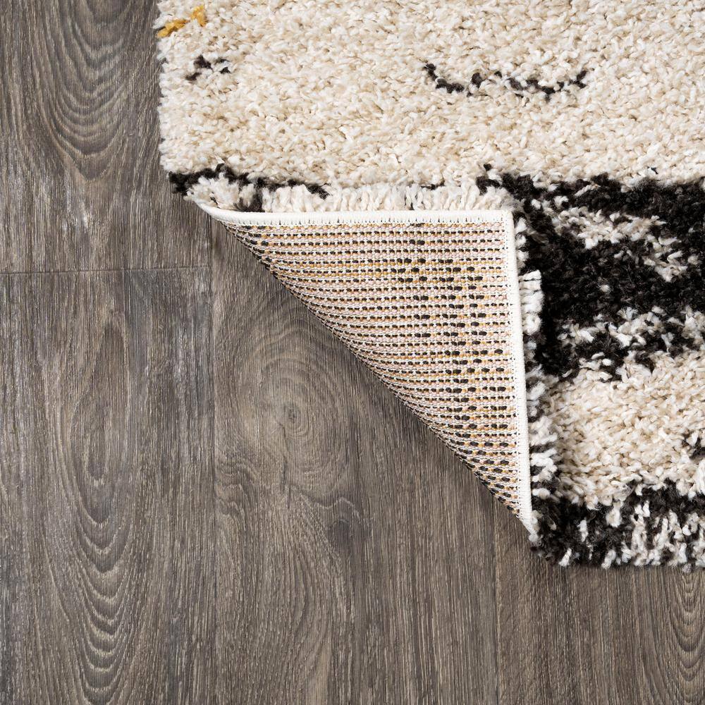 Nova 8' x 10' Black and Beige Abstract Shag Rug