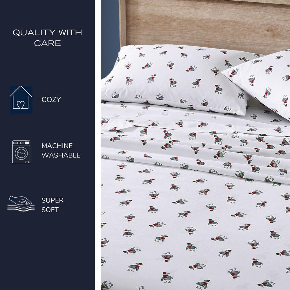 Snow White Twin Flannel Sheet Set with Graphic Detail