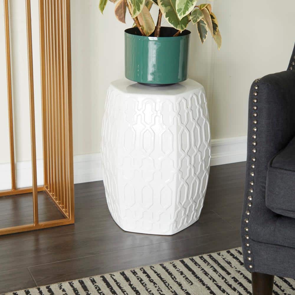 Elegant Round Wood Side Table in Cream Finish