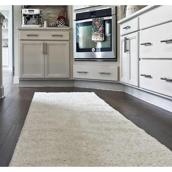 Judy 3 ft. X 10 ft. White Solid Shag Rubber Backing Soft Machine Washable Runner Rug