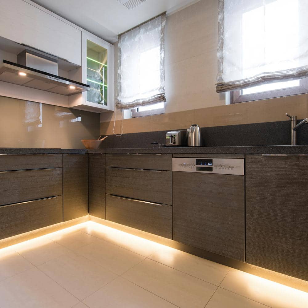 72" White LED Under Cabinet Strip Light, 2760 Lumens