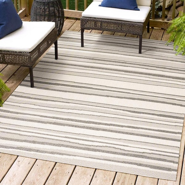 JONATHAN Y Castara Wavy Stripe Modern Cream/Dark Gray 4 ft. x 6 ft. Indoor/Outdoor Area Rug