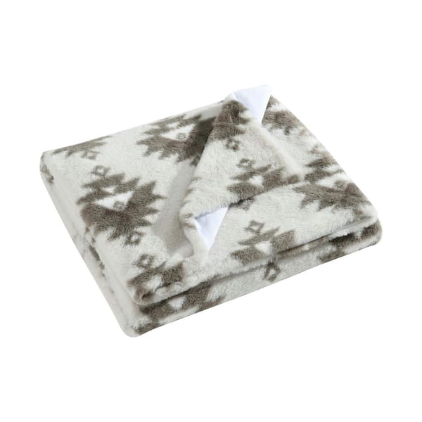 Wrangler Clayton 1-Piece Light Beige Faux Fur 50 x 60 Throw Blanket
