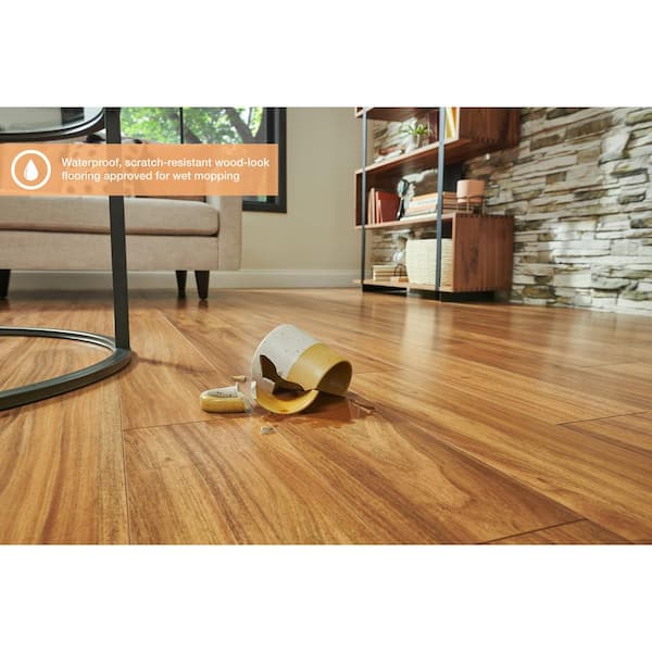 Pergo Take Home Sample Catalina Acacia Waterproof Laminate Wood Flooring 5 In X 7 Pe 733294 The