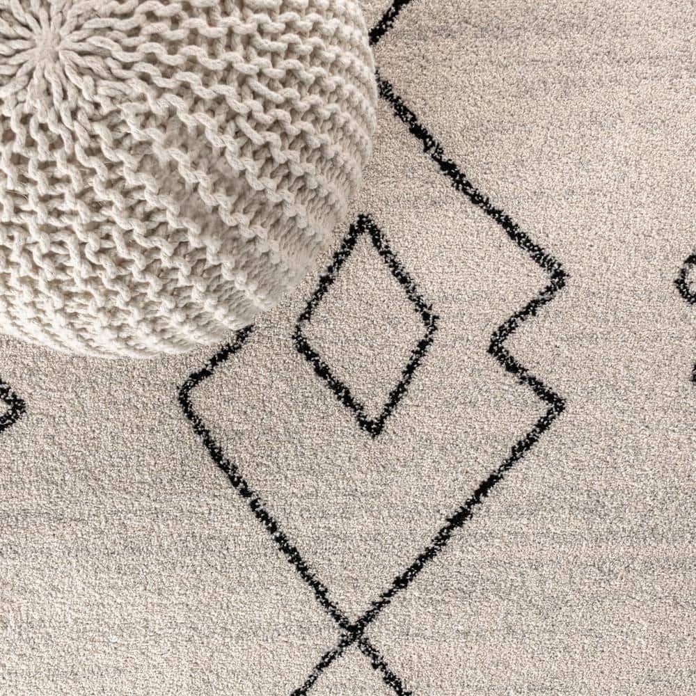 Black Geometric Braided Synthetic 8' x 10' Reversible Rug
