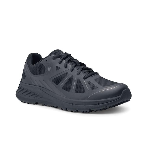 non skid athletic shoes